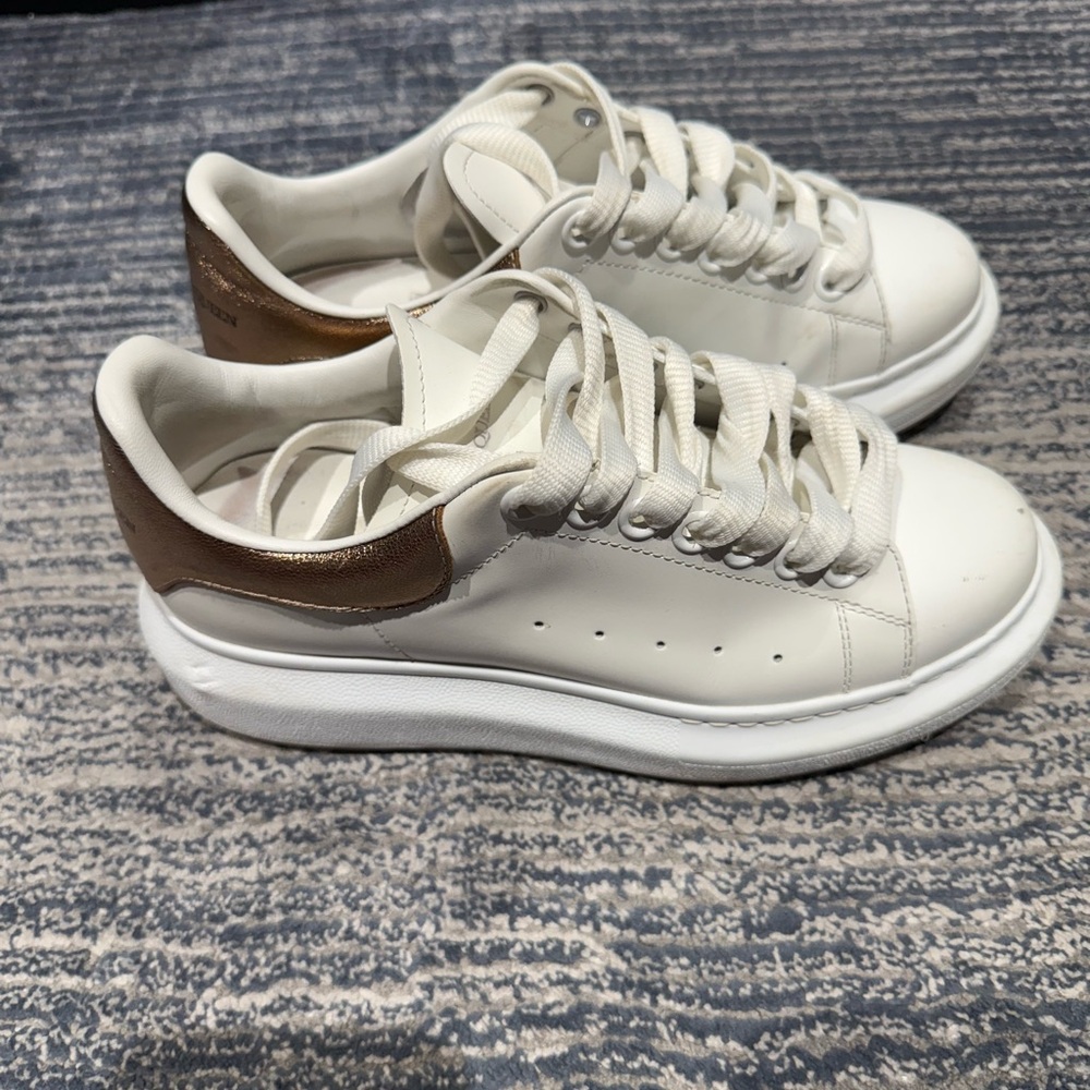 Alexander McQueen White Sneakers with Metallic Bronze Heel